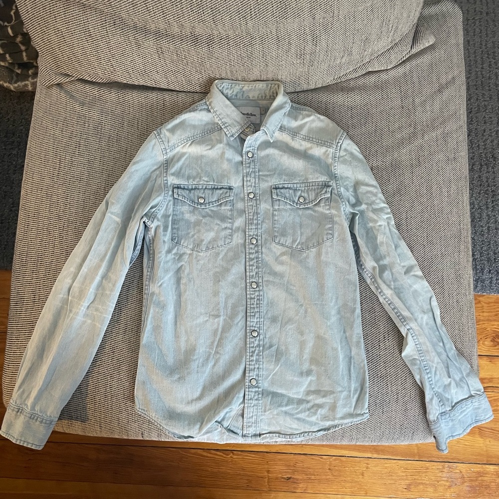 Goodfellow & Co light blue washed long sleeve button up cotton shirt, size small
